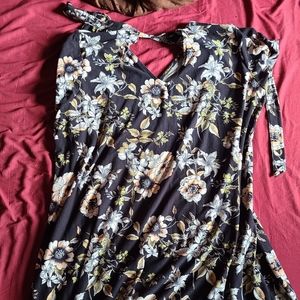 Legging material tie back keyhole mini dress